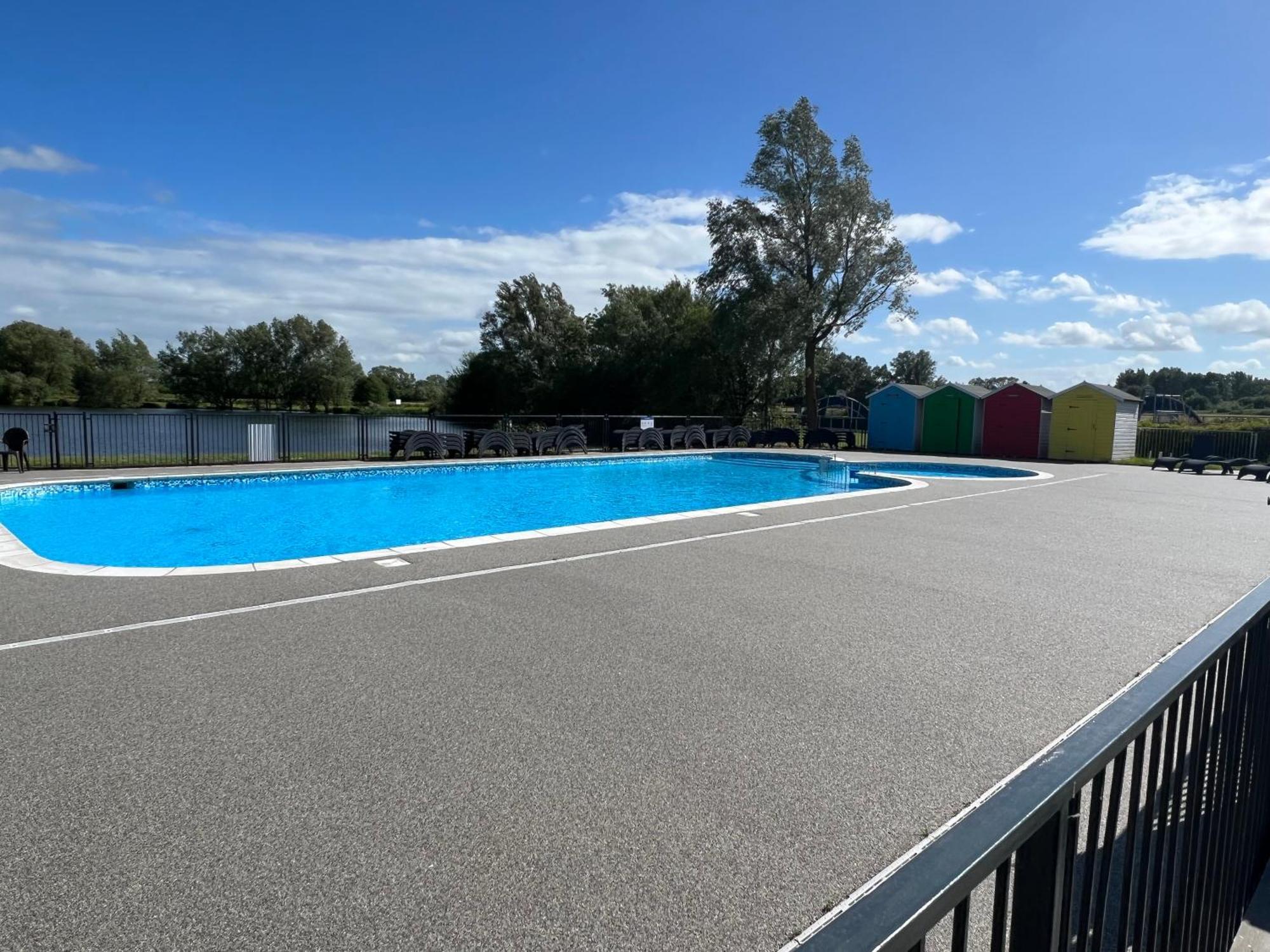Clearwater Βίλα South Cerney Εξωτερικό φωτογραφία